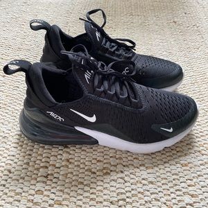 Nike Air Max 270, women’s size 9